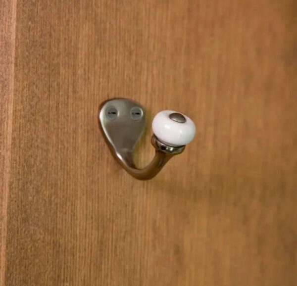 CLOTH HOOK - Image 2