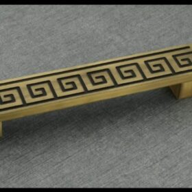 DOOR HANDLE