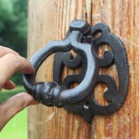 DOOR KNOCKER PRINCE