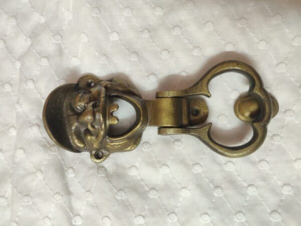 DOOR KNOCKER SMILE