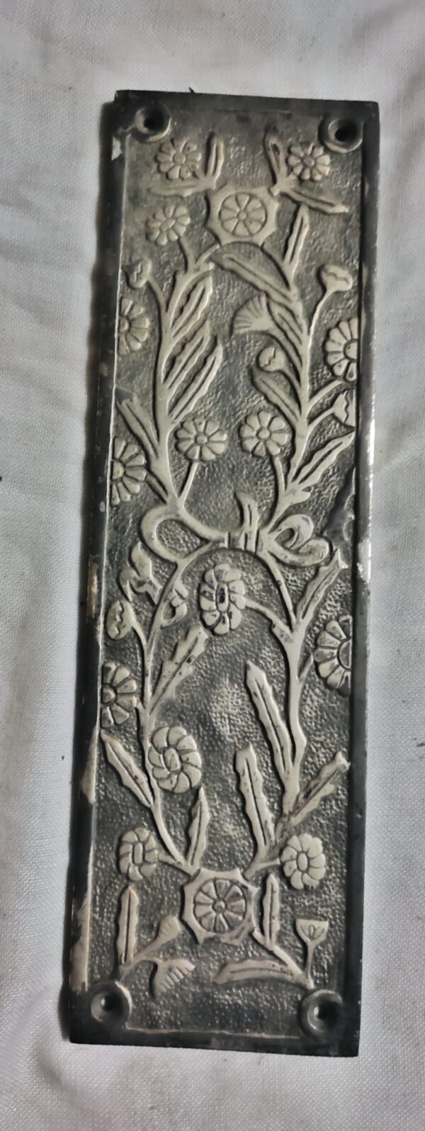 FINGER DOOR PLATE